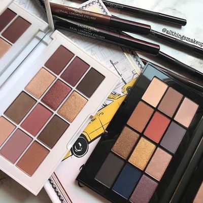 Znalezione obrazy dla zapytania The Iconic New York City Collection Eyeshadow Palette